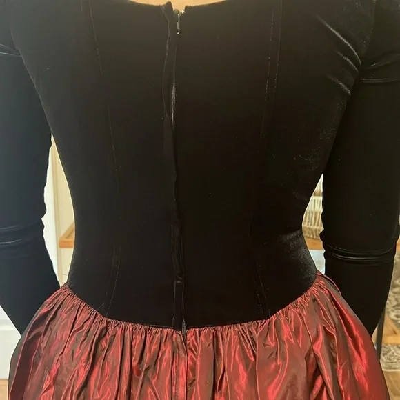 Jessica McClintock Vintage Velvet & Taffeta Gown Size 8 Victorian Cosplay Dress - Picture 15 of 16